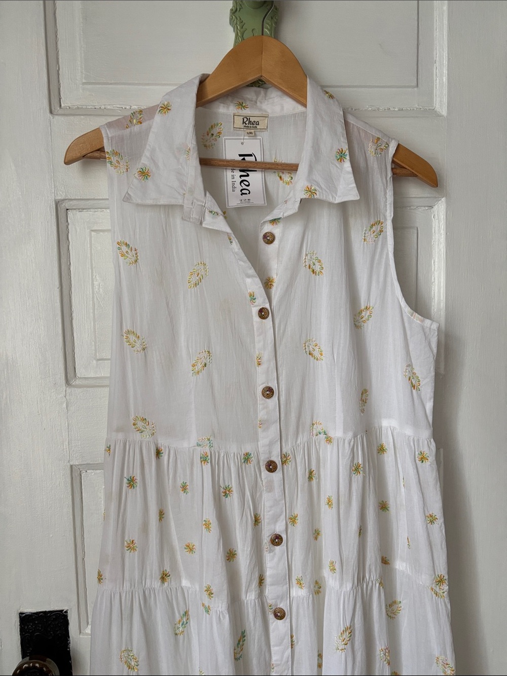RHEA TIERED MAXI SHIRT DRESS WITH EMBROIDERED FLORALS - Picture 2 of 9